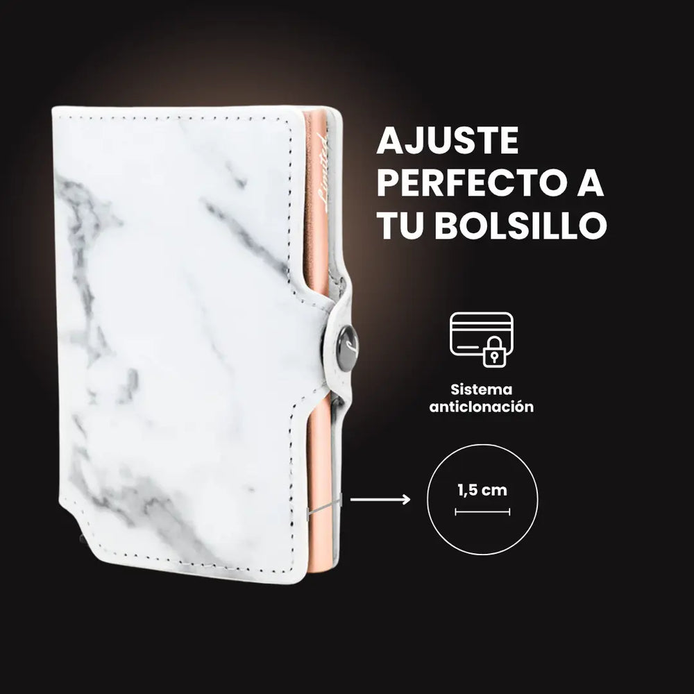 Billetera Slim Mármol LIMITED con diseño marmoleado blanco y negro, mecanismo de eyección para tarjetas, protección RFID y acabado minimalista.
